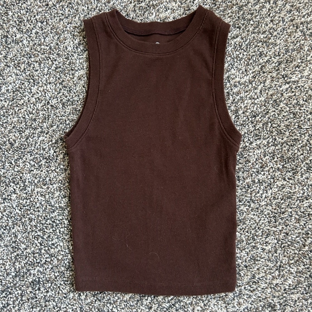 Women’s Cropped Hollister Tank Top Lot - Picture 2 of 9